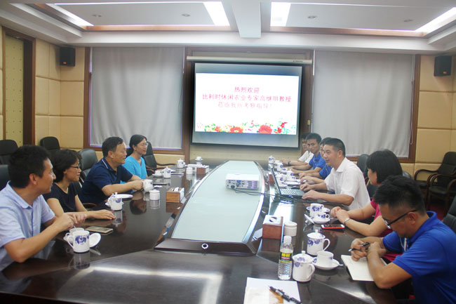 9-座谈会.jpg
